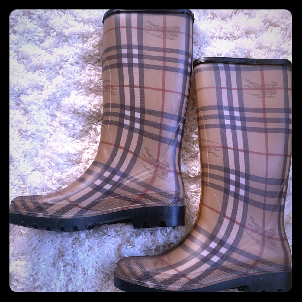 Authentic Burberry Rainboots